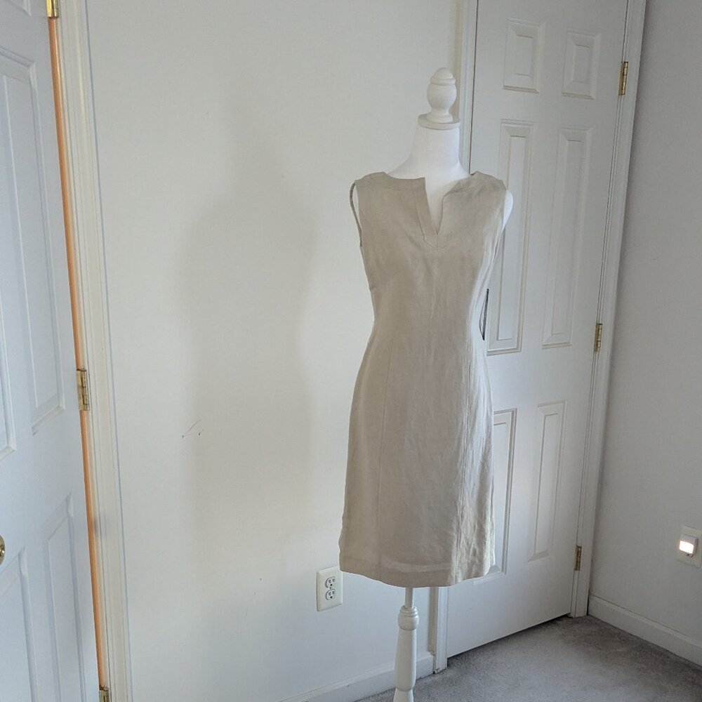 Tahari Arthur Levine Classics - Flax colored Dress- NWT size 2